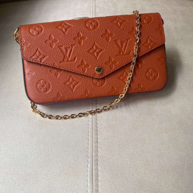 LOV - Luxurious Totes - 1232