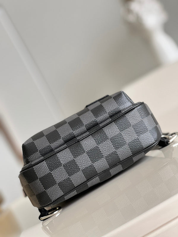 LOV - Luxurious Totes - 1121