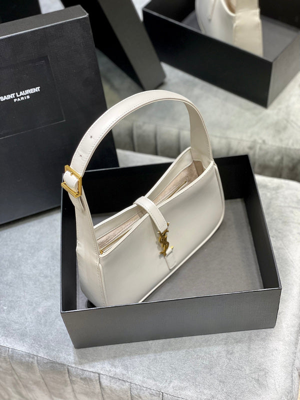Luxurious Totes - Latest - 8345