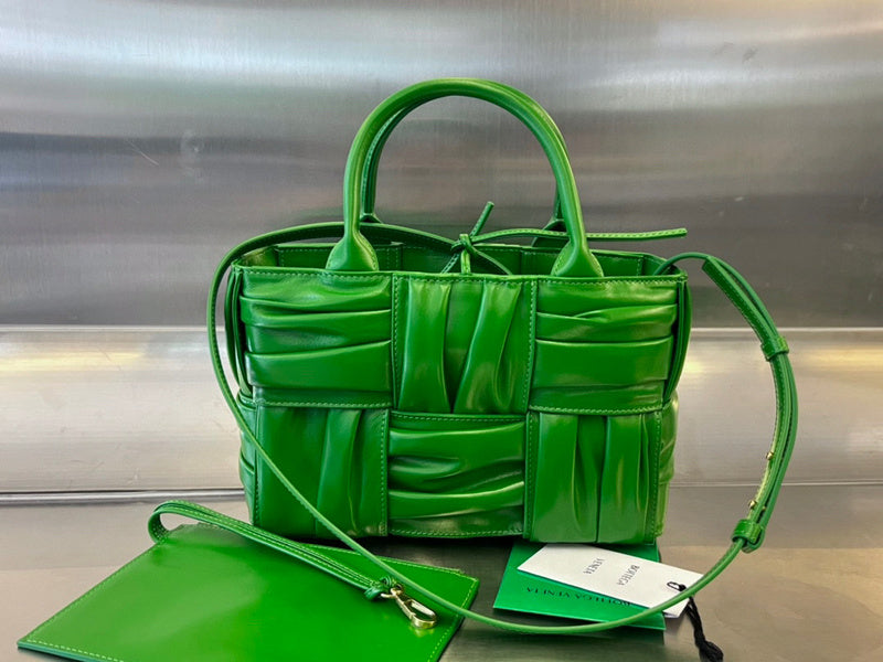 Luxurious-Totes - BV Bags - 1020