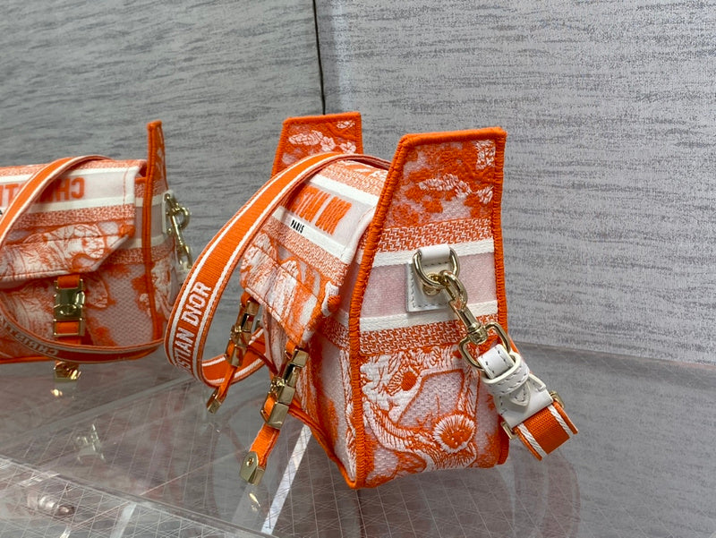 Luxurious Totes - Latest - 6244