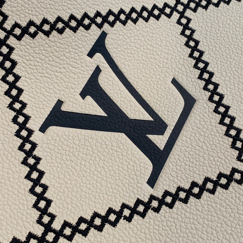LOV - Luxurious Totes - 1434