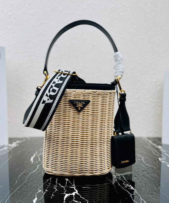 Luxurious Totes - Latest - 4539