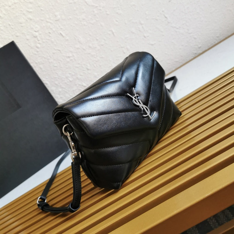 Luxurious Totes - Latest - 9302