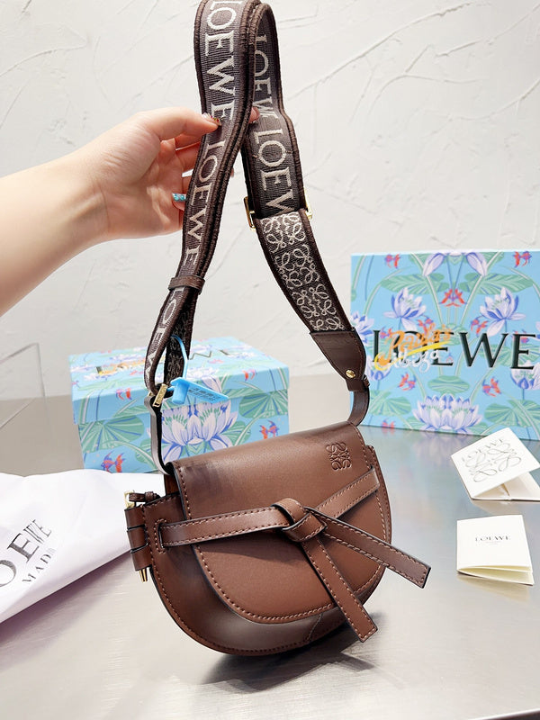 Luxurious Totes - LW-CH Bags - 027