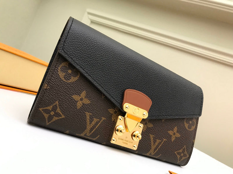 Luxurious Totes - Latest - 672