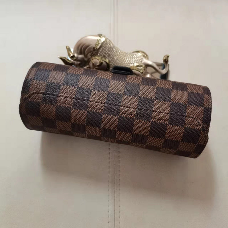 LOV - Luxurious Totes - 1755