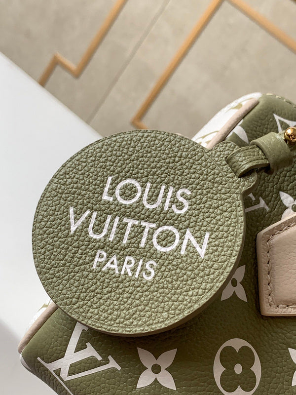 LOV - Luxurious Totes - 1225