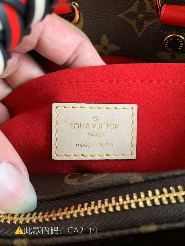 Luxurious Totes - Latest - 2420
