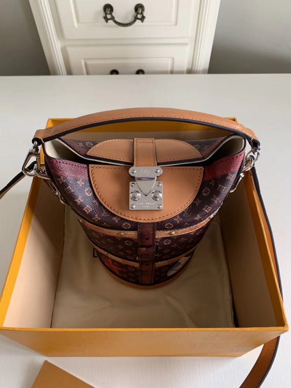 Luxurious Totes - Latest - 2401