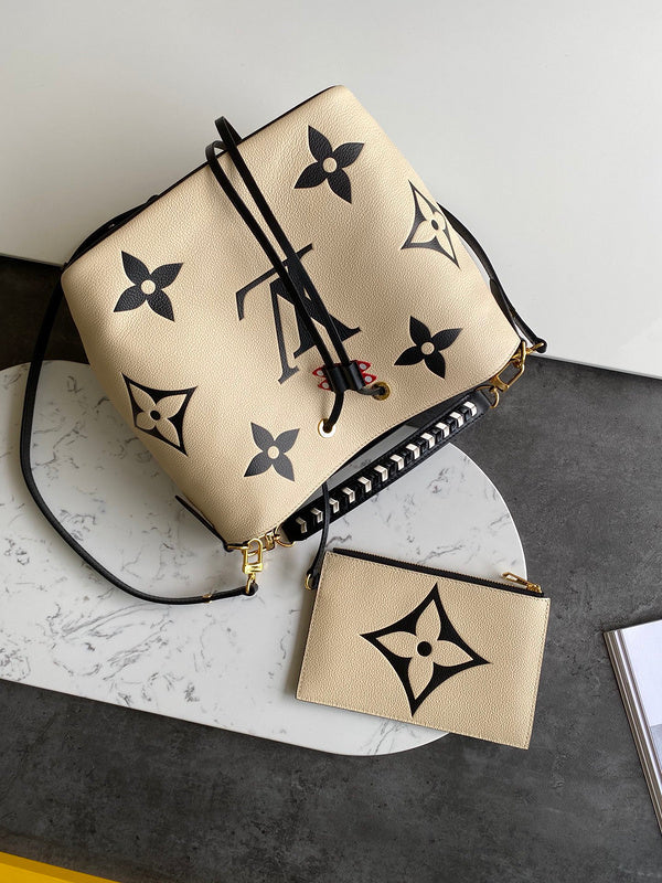 Luxurious Totes - Latest - 1718