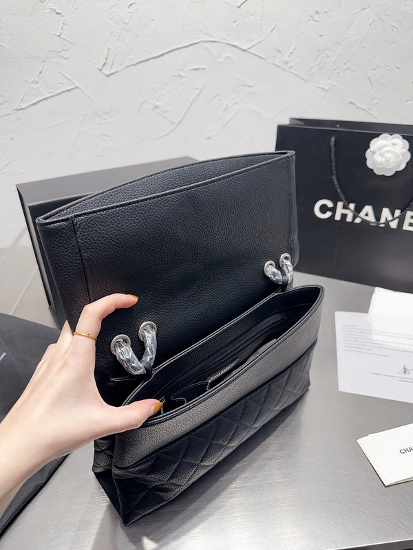 Luxurious Totes - CNL3 Bags - 381