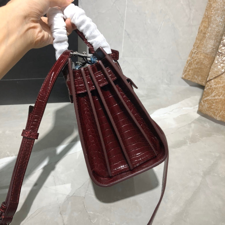 Luxurious Totes - Latest - 9484