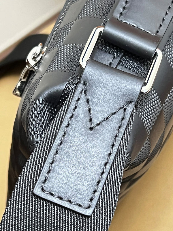 LOV - Luxurious Totes - 997