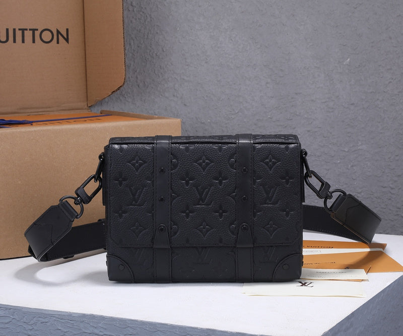 LOV - Luxurious Totes - 1824