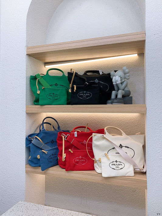 Luxurious Totes - PDA3 Bags - 156