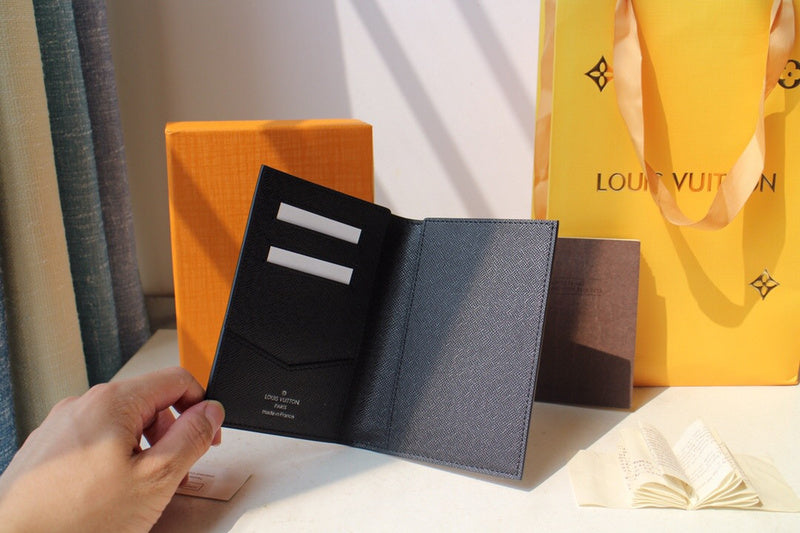Luxurious Totes - Latest - 925