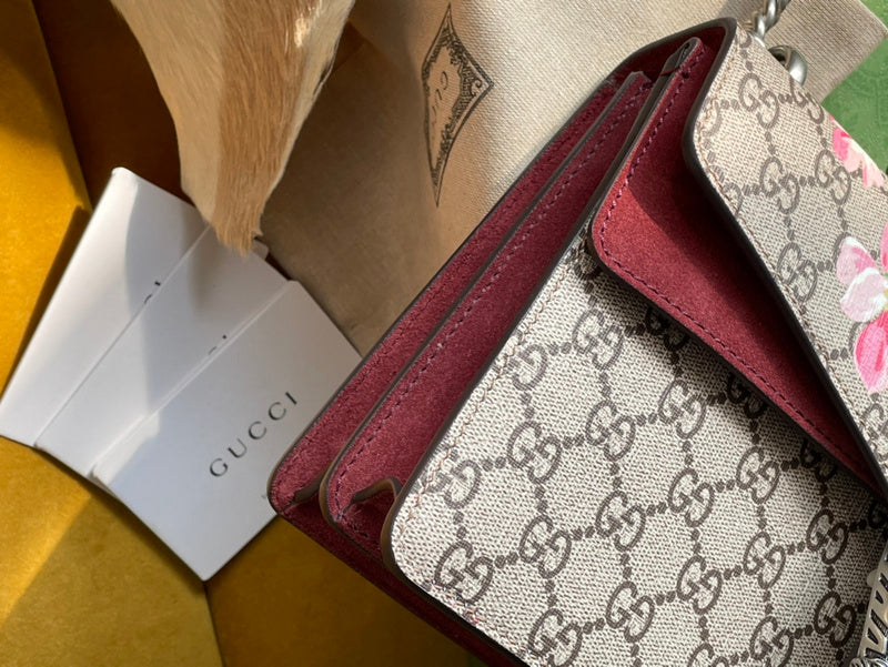 GUI - Luxurious Totes - 1194