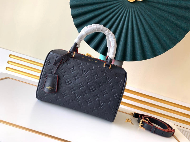 LOV - Luxurious Totes - 068