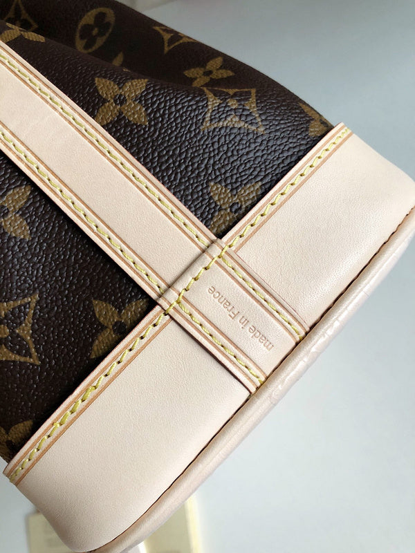 Luxurious Totes - Latest - 9754