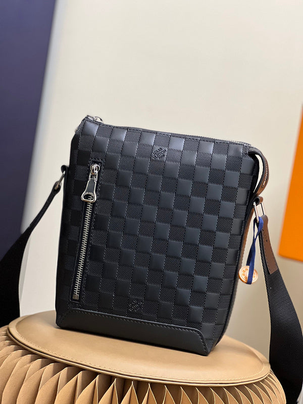 LOV - Luxurious Totes - 997