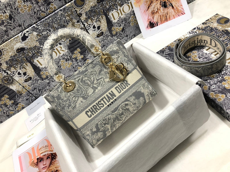 Luxurious Totes - Latest - 6510