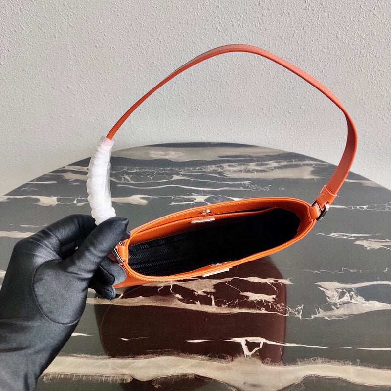 Luxurious Totes - Latest - 4670