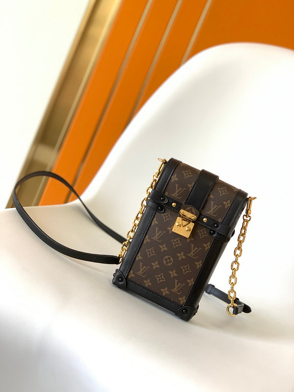 LOV - Luxurious Totes - 2009