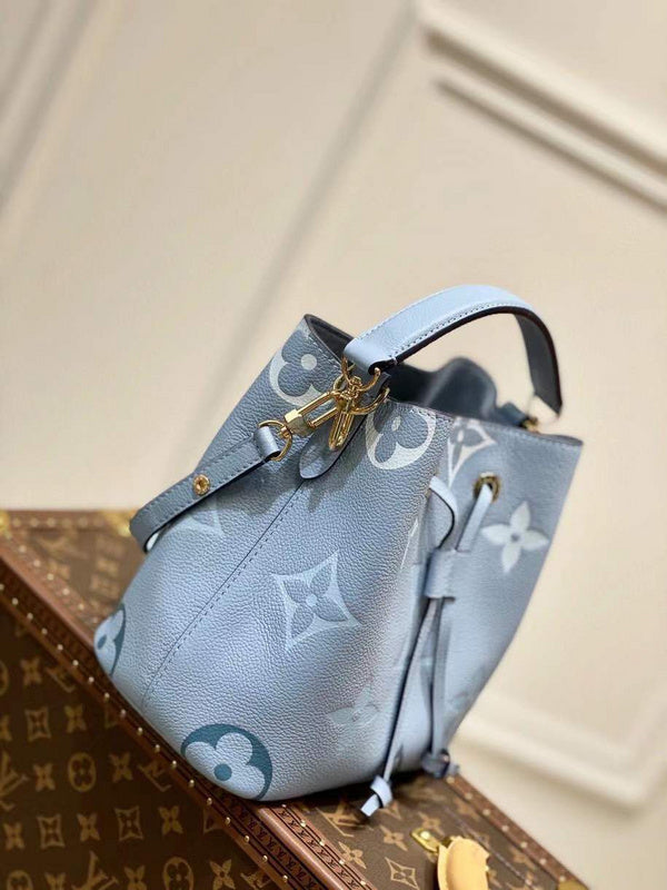 LOV - Luxurious Totes - 2469
