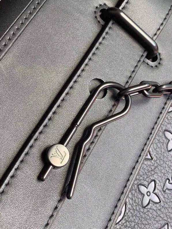 LOV - Luxurious Totes - 1874