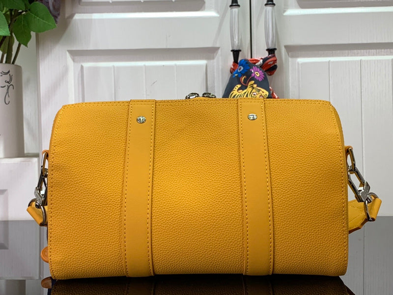 LOV - Luxurious Totes - 1016