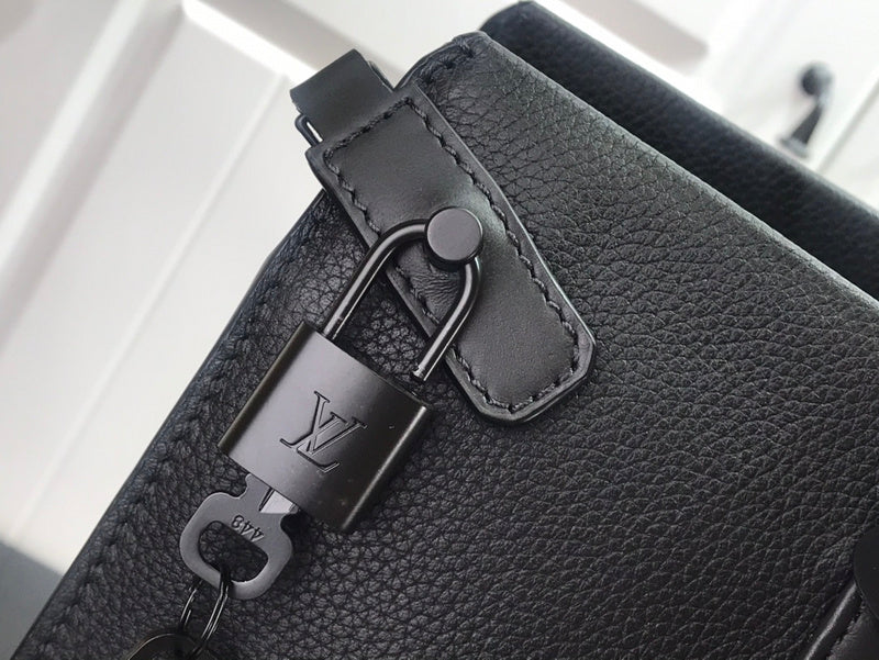 LOV - Luxurious Totes - 2419