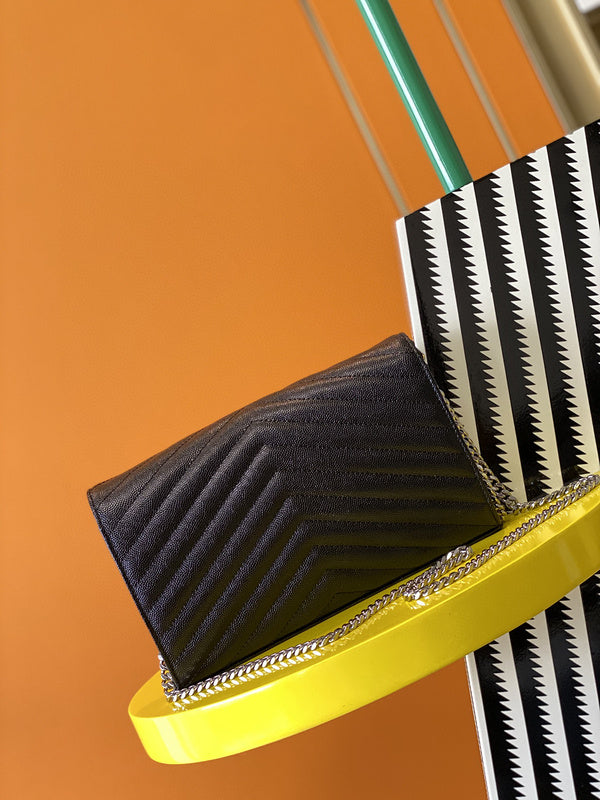 Luxurious Totes - Latest - 8851