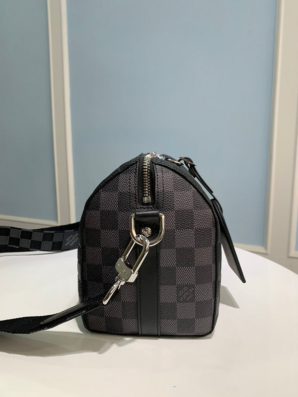 LOV - Luxurious Totes - 358
