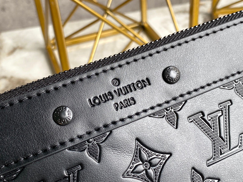 LOV - Luxurious Totes - 1382
