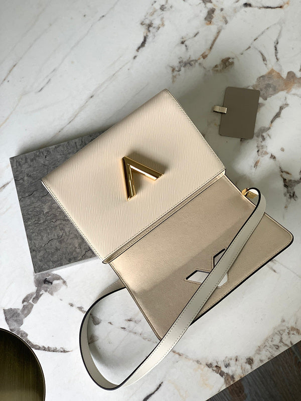 LOV - Luxurious Totes - 1505