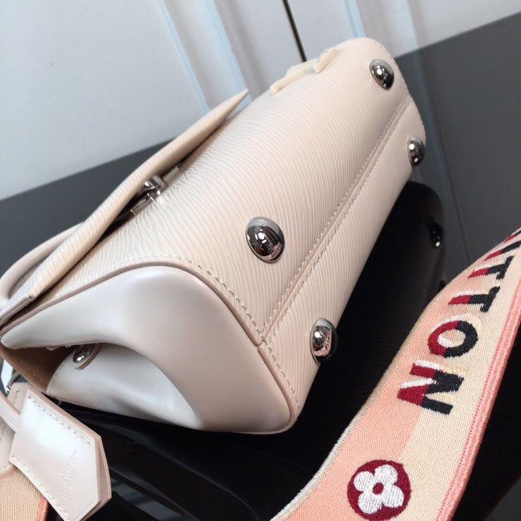 LOV - Luxurious Totes - 1085