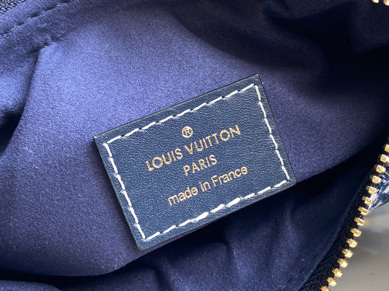 LOV - Luxurious Totes - 2037