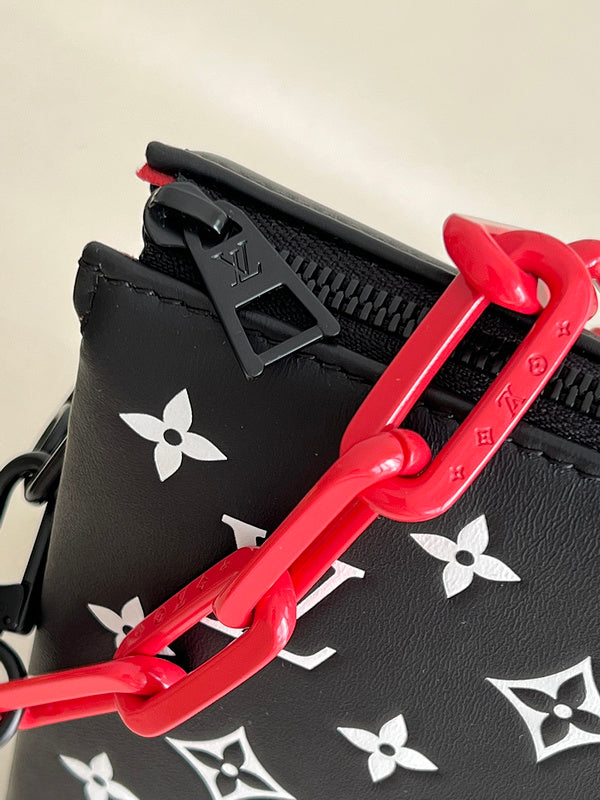 LOV - Luxurious Totes - 2113