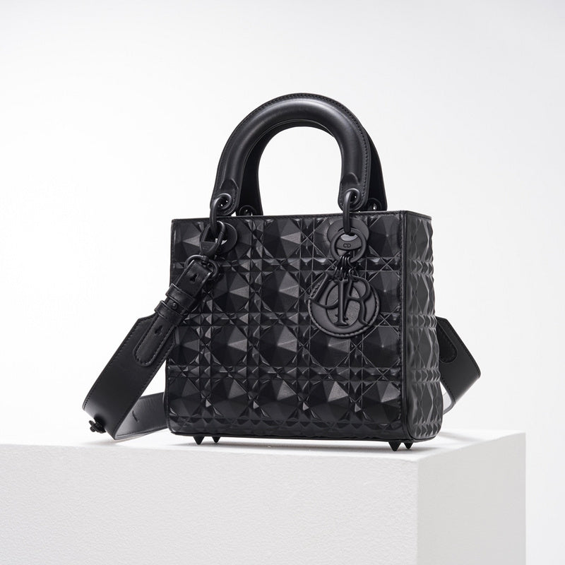Luxurious Totes - Latest - 6483
