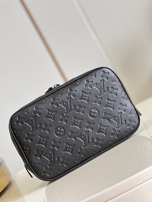LOV - Luxurious Totes - 1084