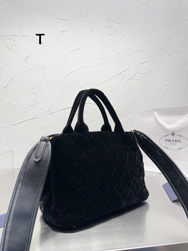Luxurious Totes - PDA3 Bags - 262