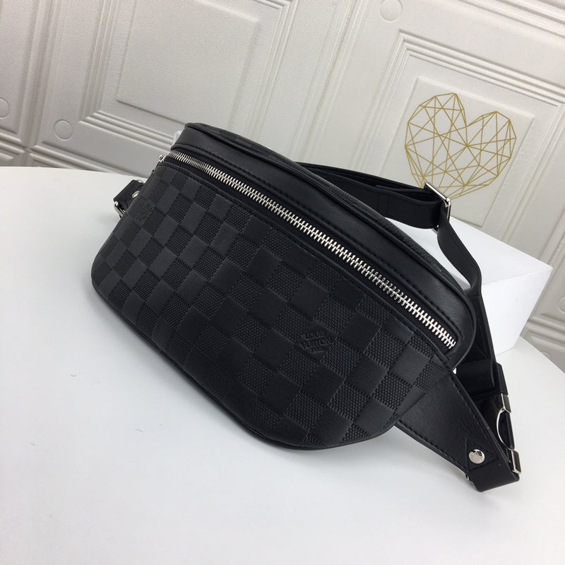 LOV - Luxurious Totes - 2367