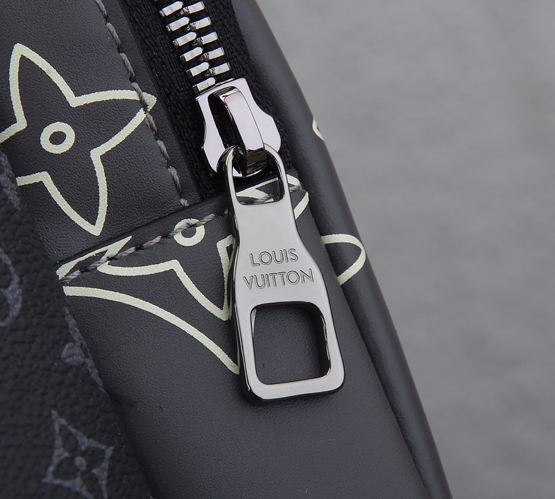 LOV - Luxurious Totes - 2533
