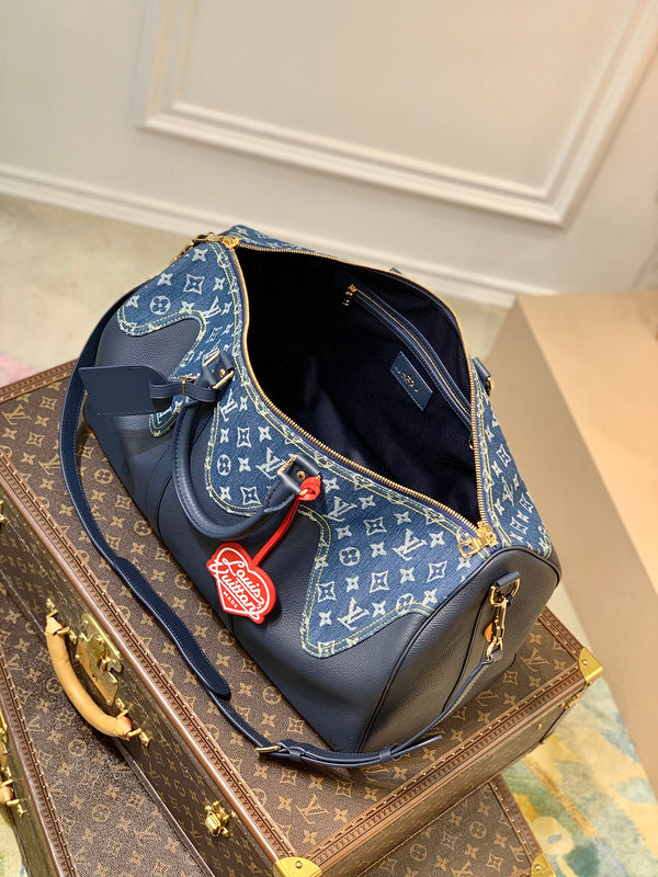 LOV - Luxurious Totes - 2109