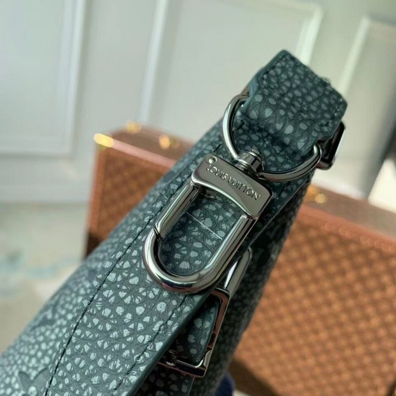 LOV - Luxurious Totes - 1179