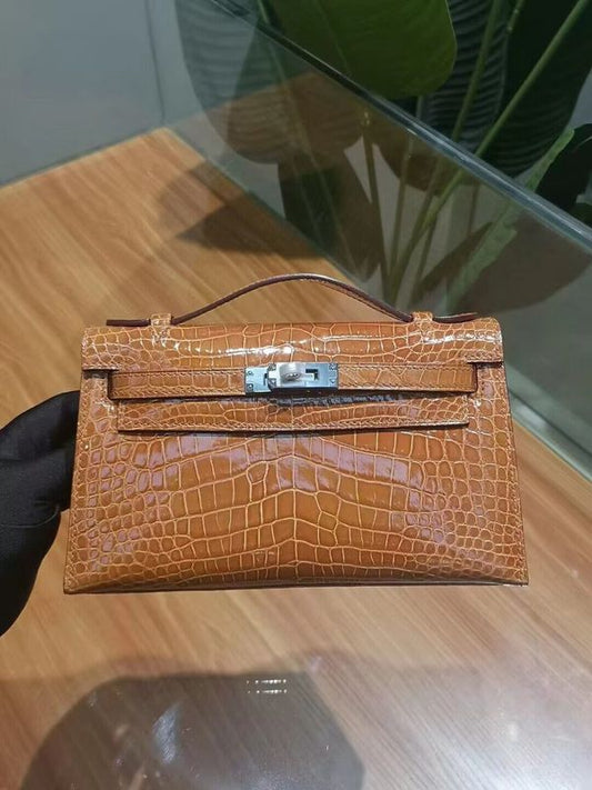 HMS - Luxurious Totes - 024