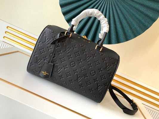 LOV - Luxurious Totes - 071