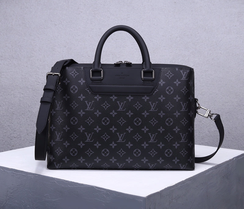 LOV - Luxurious Totes - 2556