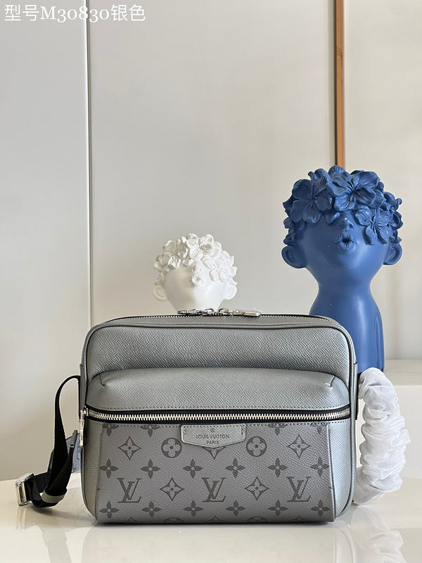 LOV - Luxurious Totes - 1613